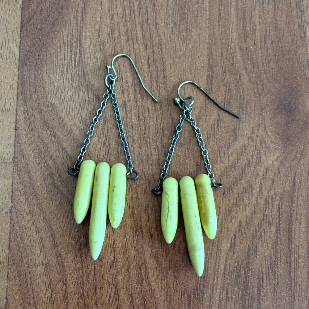 ❤️ Yellow and Gold Tone Drop Earrings